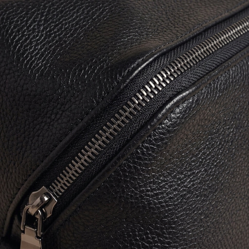 Kian Leather Washbag