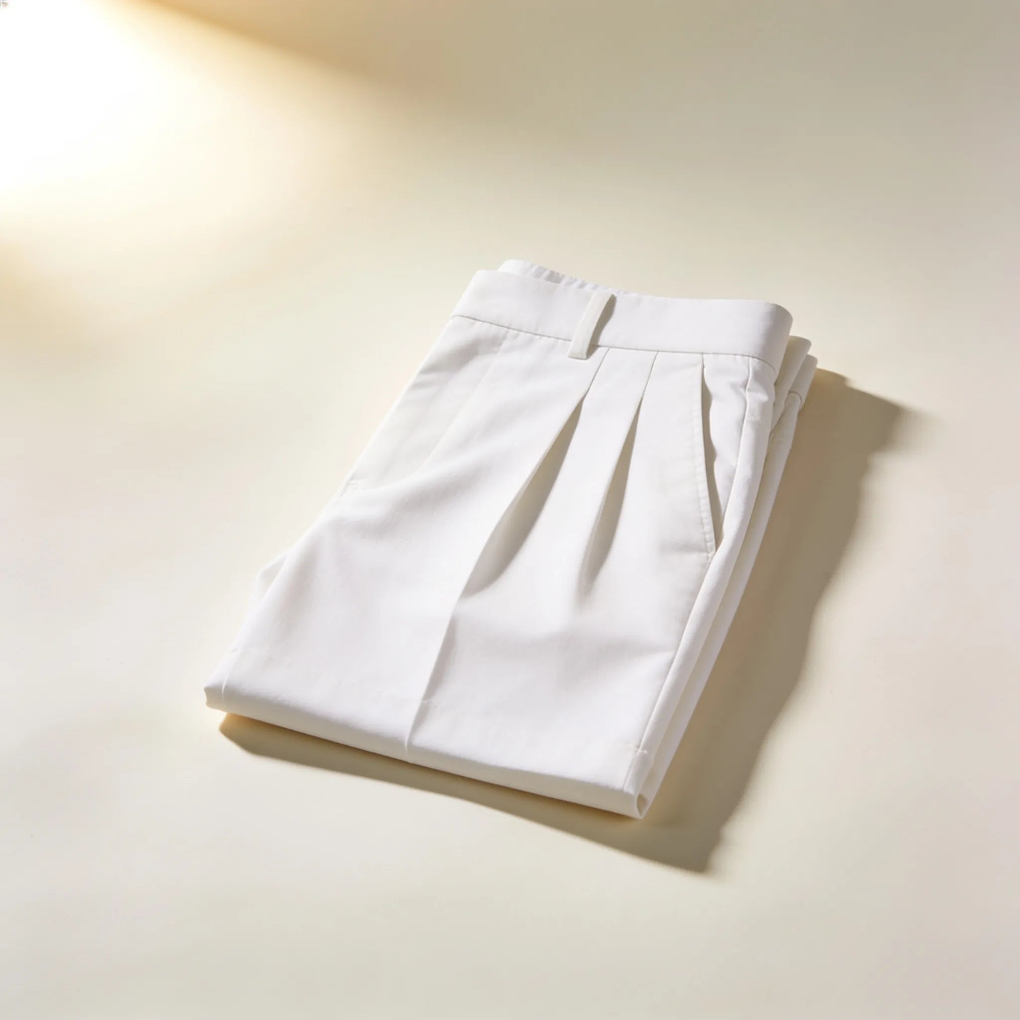 Men's White Tailored Pleated Chino Shorts